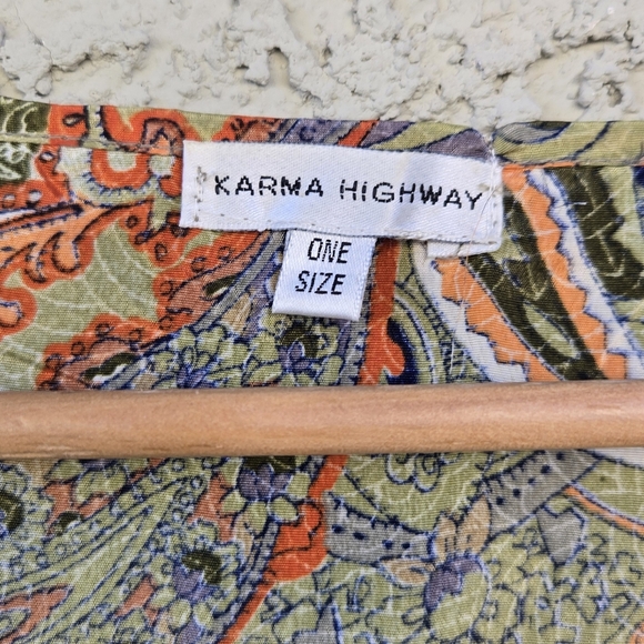 Karma Highway Bell Sleeve Tie Front Blouse - Picture 6 of 9